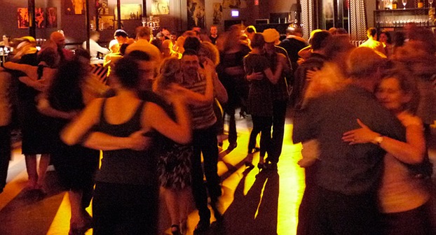 Tango tanzen im Filmcasino, München