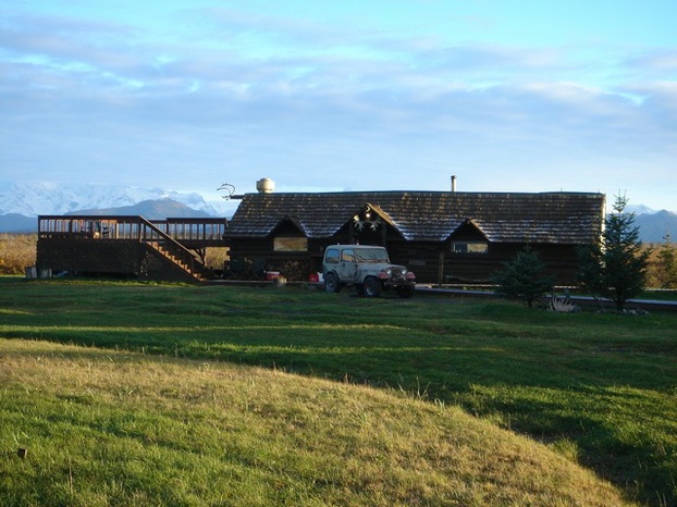 Driftwood Lodge in Alaska