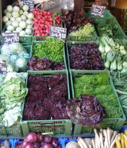 Frisches Gemüse am Naschmarkt in Wien