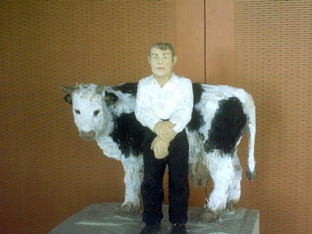 Stephan Balkenhol "Mann mit Kuh"