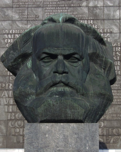 Das Chemnitzer Marx-Denkmal mit dem ...