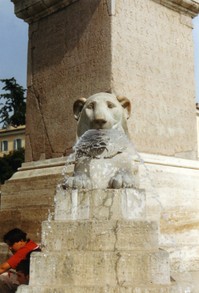 Brunnen auf dem Piazza del Popolo