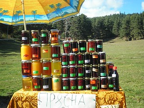Honig und eingelegte Früchte/ Bulgarien