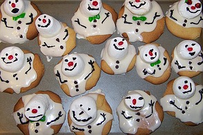 Marshmallows auf Weihnachtscookies