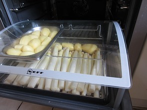 Spargel und Kartoffeln im Neff ...