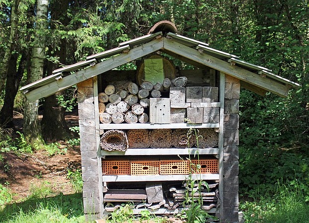 Selbst gebautes Insektenhotel