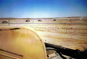 Panzerkolonne im Golfkrieg