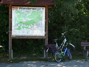 Informationstafel Wander/ Radwege