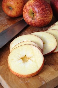 Äpfel, fachgerecht zerschnitten