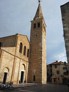 Basilika Santa Eufemia im Zentrum ...