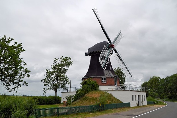 Mühle Catharina mit dem neuen Mühlenkopf