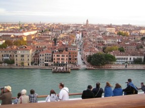 Die Costa Fortuna in Venedig