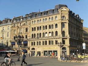 Comerzbank Gebäude in Frankfurt am Opernplatz